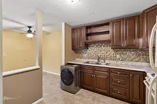 3915 Foss Rd, Saint Paul, MN 55421 - Photo 1