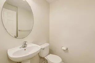 1617 Legacy Pkwy E, Maplewood, MN 55109 - Photo 12