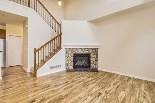 1617 Legacy Pkwy E, Maplewood, MN 55109 - Photo 6