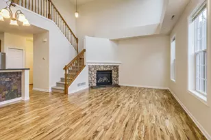 1617 Legacy Pkwy E, Maplewood, MN 55109 - Photo 4