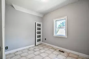 2419 California St NE, Minneapolis, MN 55418 - Photo 24