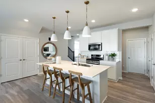 1130 Farrier Rd, Shakopee, MN 55379 - Photo 4