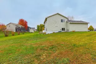 151 8th St S, Winsted, MN 55395 - Photo 34