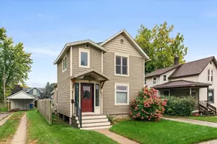 851 W Broadway St, Winona, MN 55987 - Photo 1