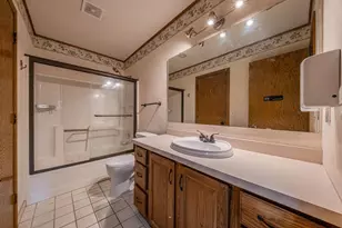 1568 Lakewood Dr N, Maplewood, MN 55119 - Photo 16