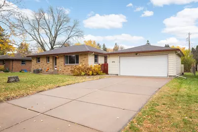 692 Grandview Avenue W, Roseville, MN 55113 - Photo 2