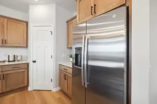 10700 Harbor Ln N, Maple Grove, MN 55369 - Photo 16