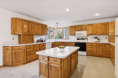 703 Wesley Lane, Mendota Heights, MN 55118 - Photo 24