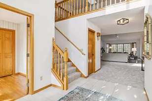 703 Wesley Ln, Mendota Heights, MN 55118 - Photo 8