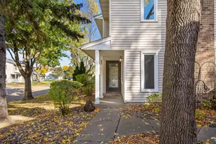 9340 Ranchview Ln N, Maple Grove, MN 55369 - Photo 4