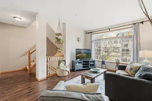 8904 Brunswick Path, Inver Grove Heights, MN 55076 - Photo 4