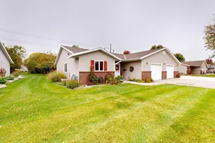 2610 9th St SW, Willmar, MN 56201 - Photo 76