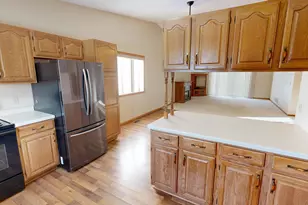 2610 9th St SW, Willmar, MN 56201 - Photo 6