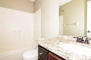 2574 County Rd H2, Mounds View, MN 55112 - Photo 8