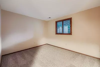 5509 Hyland Courts Drive, Bloomington, MN 55437 - Photo 18
