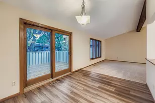 5509 Hyland Courts Dr, Bloomington, MN 55437 - Photo 6