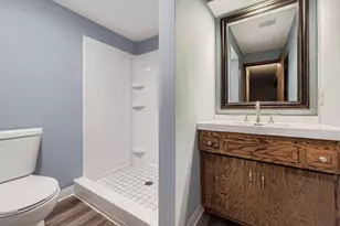 5509 Hyland Courts Dr, Bloomington, MN 55437 - Photo 20