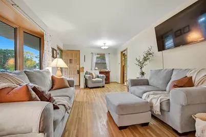 8832 Hadley Avenue S, Cottage Grove, MN 55016 - Photo 2