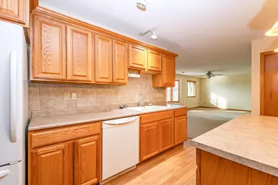 617 6th Avenue W, Osakis, MN 56360 - Photo 8