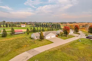 617 6th Ave W, Osakis, MN 56360 - Photo 1