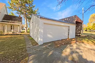 205 E 3rd Street E, Herman, MN 56248 - Photo 20