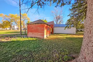 205 E 3rd Street E, Herman, MN 56248 - Photo 22