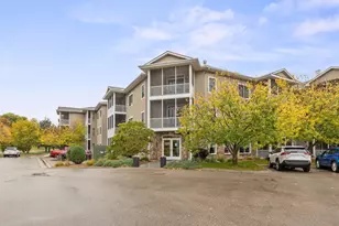 110696 Village Rd, Chaska, MN 55318 - Photo 2