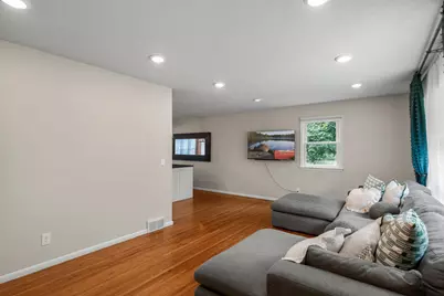 2500 Xylon Avenue S, Saint Louis Park, MN 55426 - Photo 4