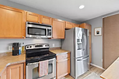 3115 Clover Ridge Drive, Chaska, MN 55318 - Photo 8