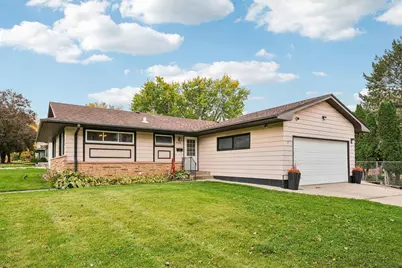 908 Prairie Avenue SW, Faribault, MN 55021 - Photo 1