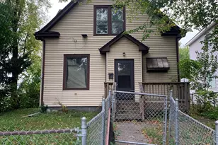 621 Newton Ave N, Minneapolis, MN 55411 - Photo 1