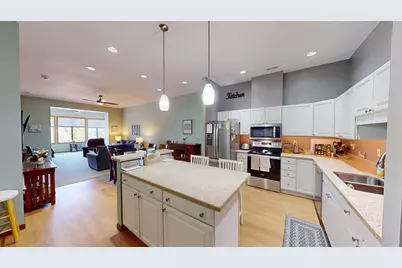 212 Broadway Avenue N #C1, Albert Lea, MN 56007 - Photo 2