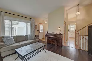 1174 Benton Way, Arden Hills, MN 55112 - Photo 8