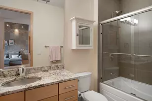 100 3rd Ave S, Minneapolis, MN 55401 - Photo 10