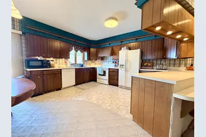 622 Woodcrest Avenue, Worthington, MN 56187 - Photo 16