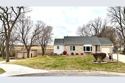 622 Woodcrest Avenue, Worthington, MN 56187 - Photo 1