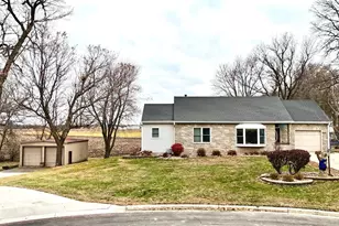 622 Woodcrest Ave, Worthington, MN 56187 - Photo 1