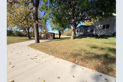 622 Woodcrest Avenue, Worthington, MN 56187 - Photo 42