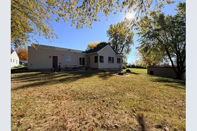 622 Woodcrest Avenue, Worthington, MN 56187 - Photo 42