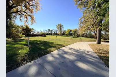 622 Woodcrest Avenue, Worthington, MN 56187 - Photo 44