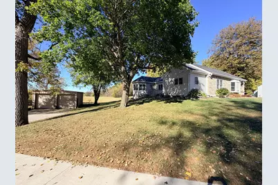 622 Woodcrest Avenue, Worthington, MN 56187 - Photo 4