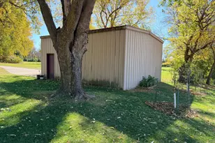 622 Woodcrest Ave, Worthington, MN 56187 - Photo 46