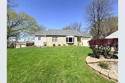 622 Woodcrest Avenue, Worthington, MN 56187 - Photo 2