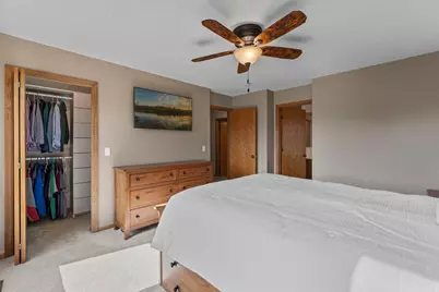 9425 Barrington Road, Woodbury, MN 55125 - Photo 10