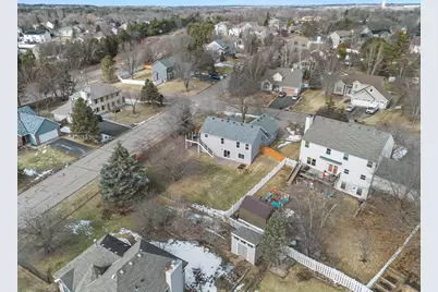 9425 Barrington Road, Woodbury, MN 55125 - Photo 30