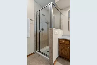 9425 Barrington Road, Woodbury, MN 55125 - Photo 12