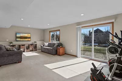 9425 Barrington Road, Woodbury, MN 55125 - Photo 18