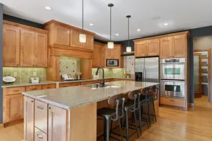 1646 Isabella Pkwy, Chaska, MN 55318 - Photo 8