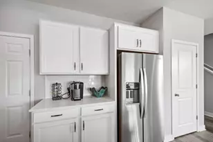 12632 Berkshire Ln, Rogers, MN 55374 - Photo 4