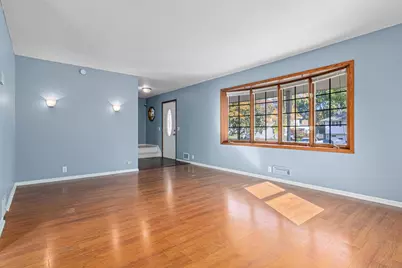 6019 Zenith Avenue N, Brooklyn Center, MN 55429 - Photo 6